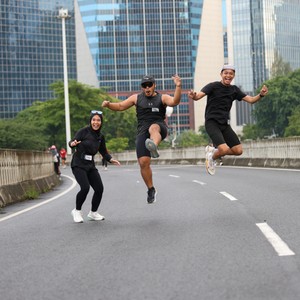 Race photo from FIRST SUNDAY RUN