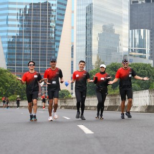 Race photo from FIRST SUNDAY RUN