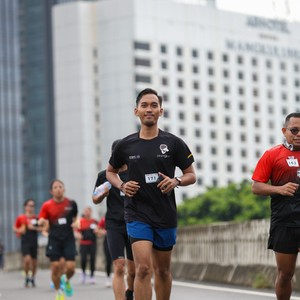 Race photo from FIRST SUNDAY RUN