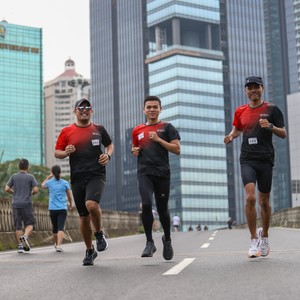 Race photo from FIRST SUNDAY RUN