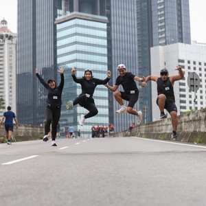 Race photo from FIRST SUNDAY RUN
