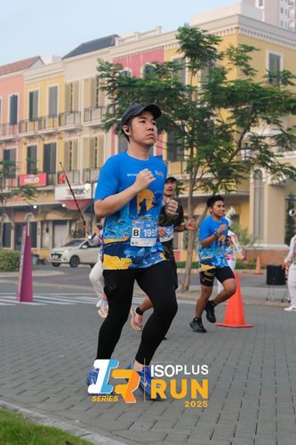 Race photo from ISOPLUS RUN 2025 - JAKARTA