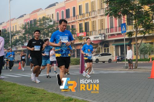 Race photo from ISOPLUS RUN 2025 - JAKARTA
