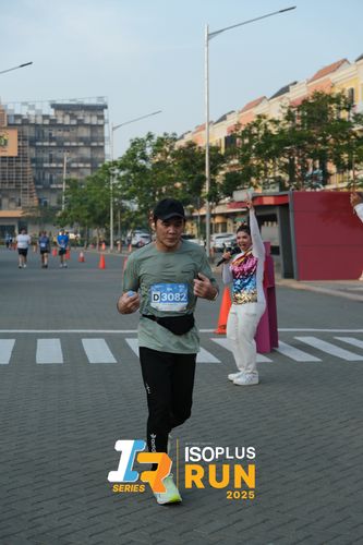 Race photo from ISOPLUS RUN 2025 - JAKARTA