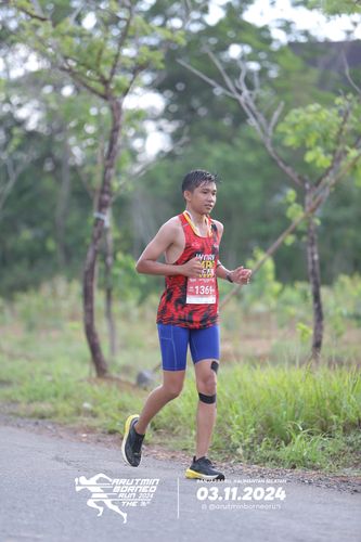 Race photo from Arutmin Borneo Run 2024