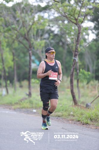 Race photo from Arutmin Borneo Run 2024