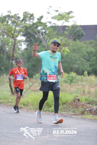 Race photo from Arutmin Borneo Run 2024