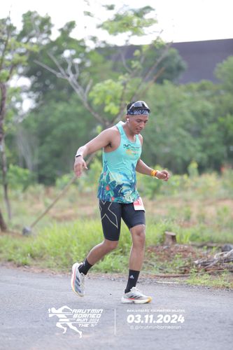 Race photo from Arutmin Borneo Run 2024