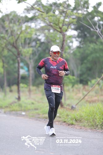 Race photo from Arutmin Borneo Run 2024