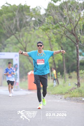 Race photo from Arutmin Borneo Run 2024