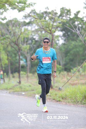 Race photo from Arutmin Borneo Run 2024