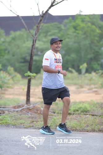 Race photo from Arutmin Borneo Run 2024