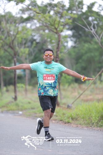 Race photo from Arutmin Borneo Run 2024
