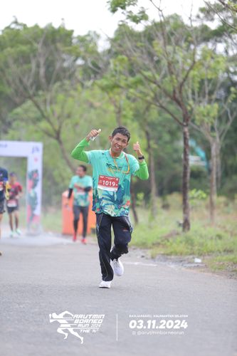 Race photo from Arutmin Borneo Run 2024