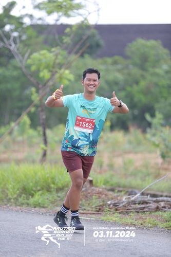 Race photo from Arutmin Borneo Run 2024