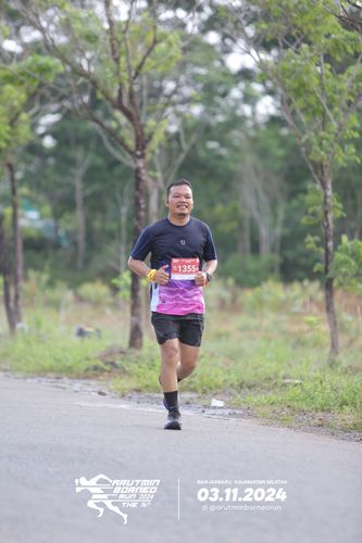 Race photo from Arutmin Borneo Run 2024