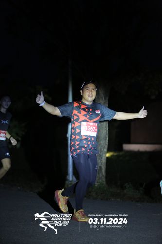 Race photo from Arutmin Borneo Run 2024