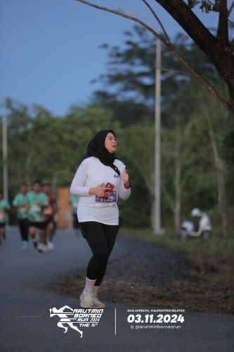 Race photo from Arutmin Borneo Run 2024