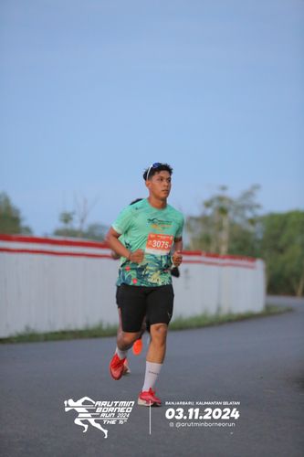 Race photo from Arutmin Borneo Run 2024