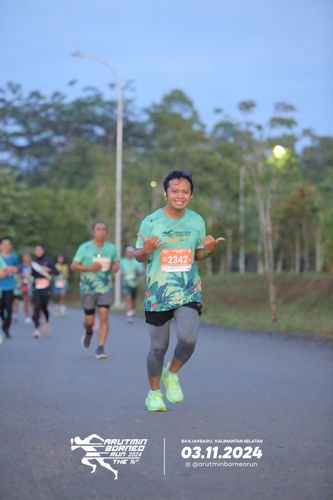 Race photo from Arutmin Borneo Run 2024