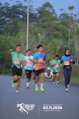 Race photo from Arutmin Borneo Run 2024