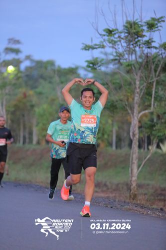 Race photo from Arutmin Borneo Run 2024