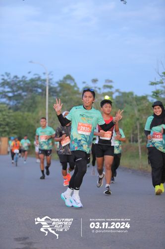 Race photo from Arutmin Borneo Run 2024