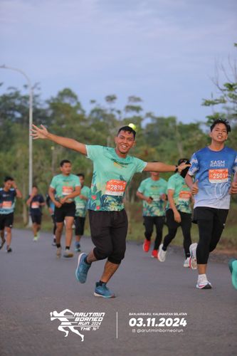 Race photo from Arutmin Borneo Run 2024