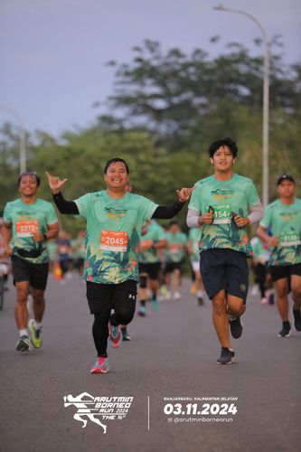 Race photo from Arutmin Borneo Run 2024