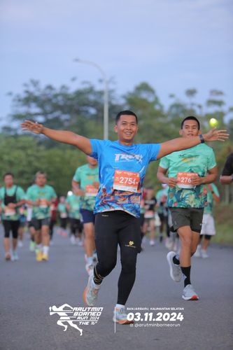Race photo from Arutmin Borneo Run 2024