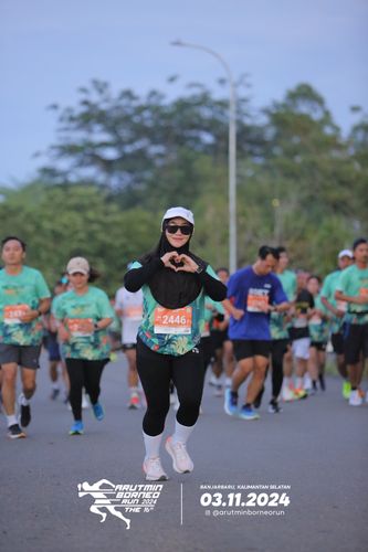 Race photo from Arutmin Borneo Run 2024