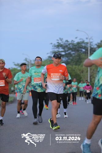 Race photo from Arutmin Borneo Run 2024