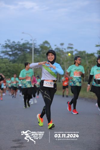 Race photo from Arutmin Borneo Run 2024