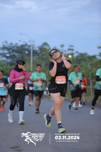 Race photo from Arutmin Borneo Run 2024