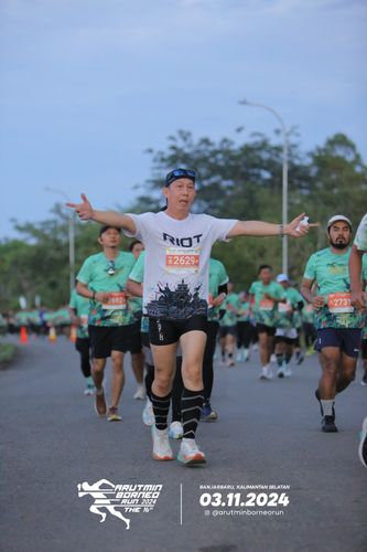 Race photo from Arutmin Borneo Run 2024