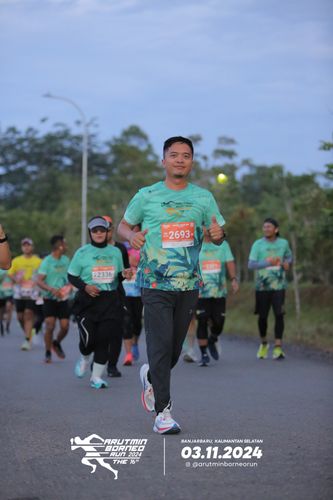 Race photo from Arutmin Borneo Run 2024