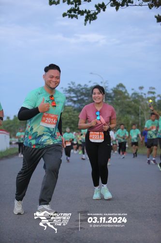 Race photo from Arutmin Borneo Run 2024