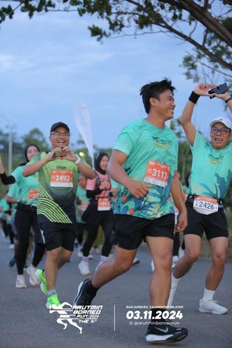 Race photo from Arutmin Borneo Run 2024