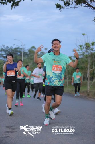 Race photo from Arutmin Borneo Run 2024