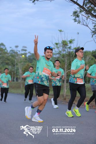 Race photo from Arutmin Borneo Run 2024