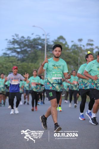Race photo from Arutmin Borneo Run 2024