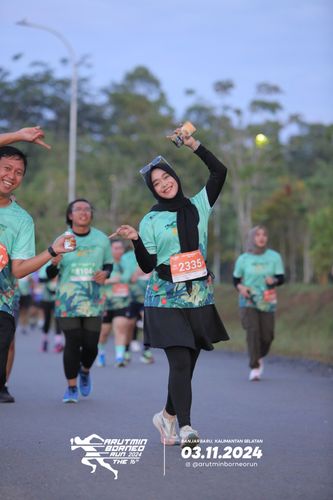 Race photo from Arutmin Borneo Run 2024