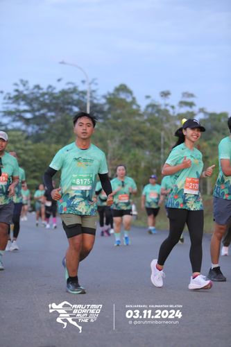 Race photo from Arutmin Borneo Run 2024