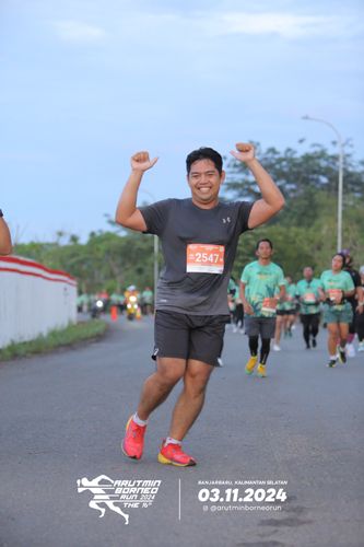 Race photo from Arutmin Borneo Run 2024