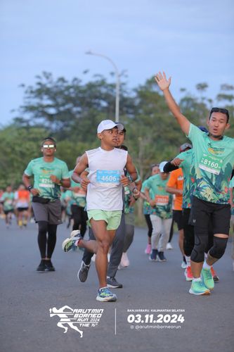 Race photo from Arutmin Borneo Run 2024