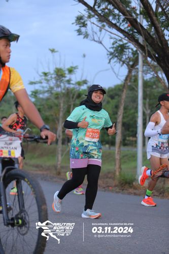Race photo from Arutmin Borneo Run 2024