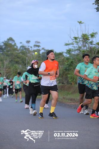 Race photo from Arutmin Borneo Run 2024