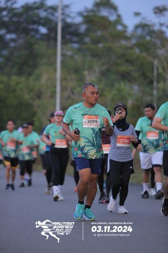 Race photo from Arutmin Borneo Run 2024