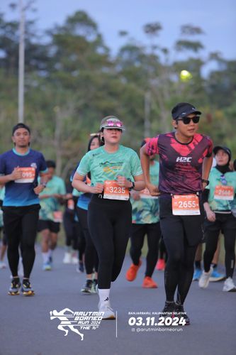 Race photo from Arutmin Borneo Run 2024