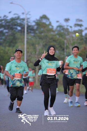 Race photo from Arutmin Borneo Run 2024